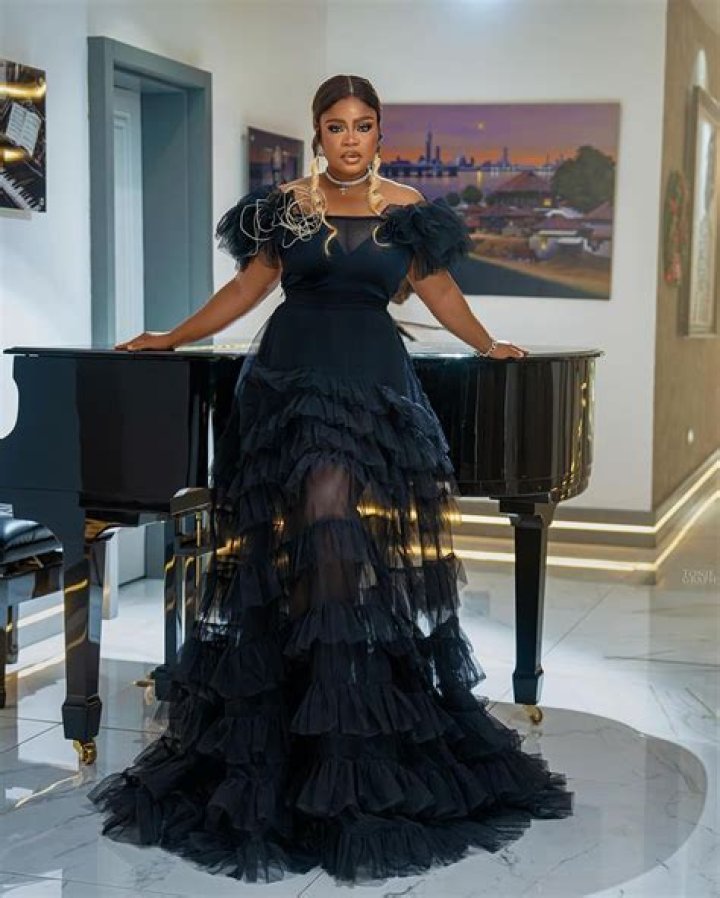 Eniola Ajao: The Rising Star of Nollywood